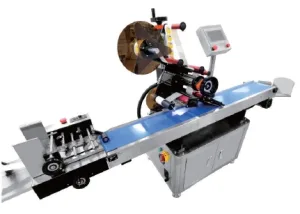 automatische Etikettiermaschine für Beilagenkarten