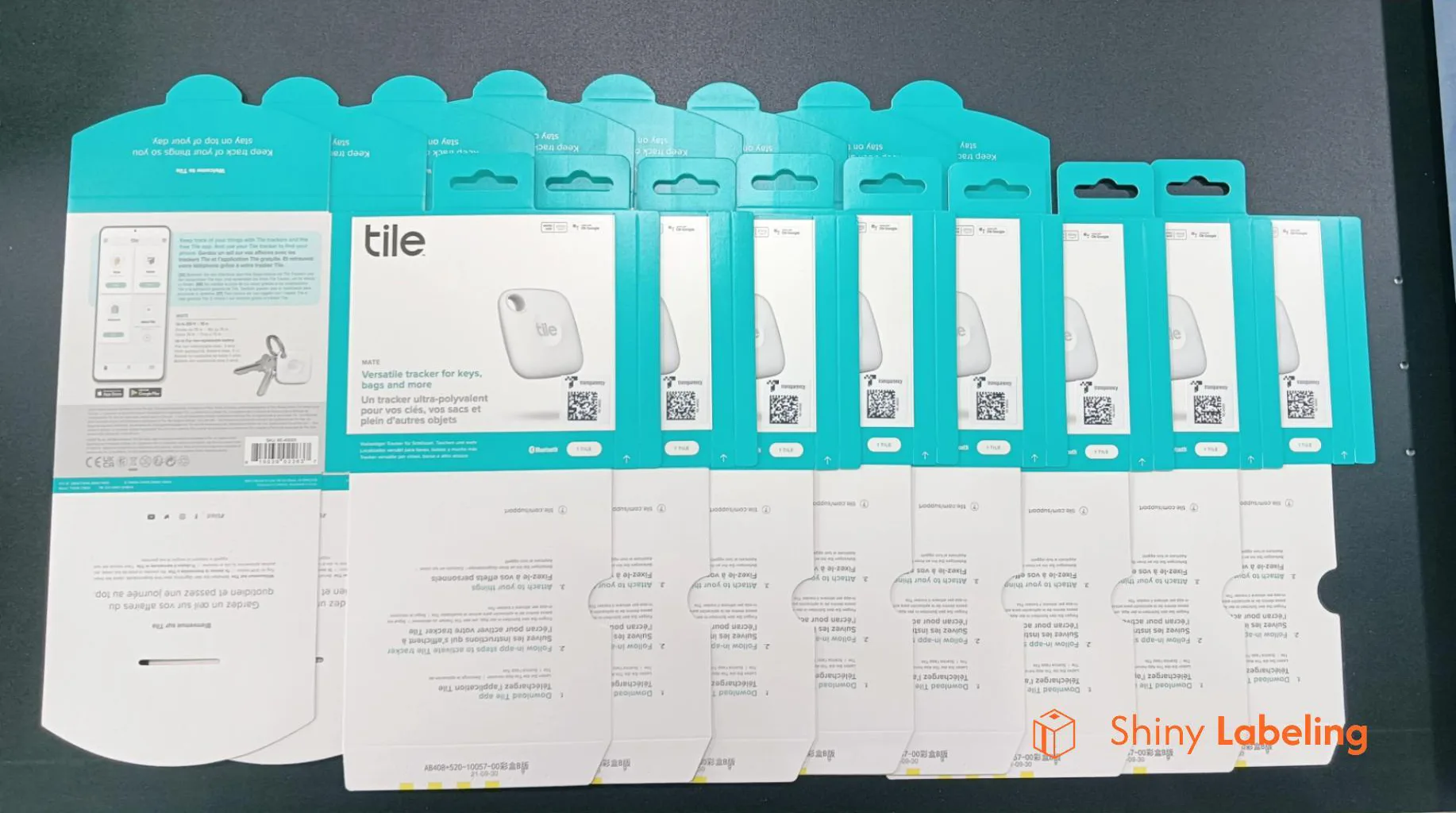 آلة وضع الملصقات المسطحة - وضع ملصقات على الصناديق