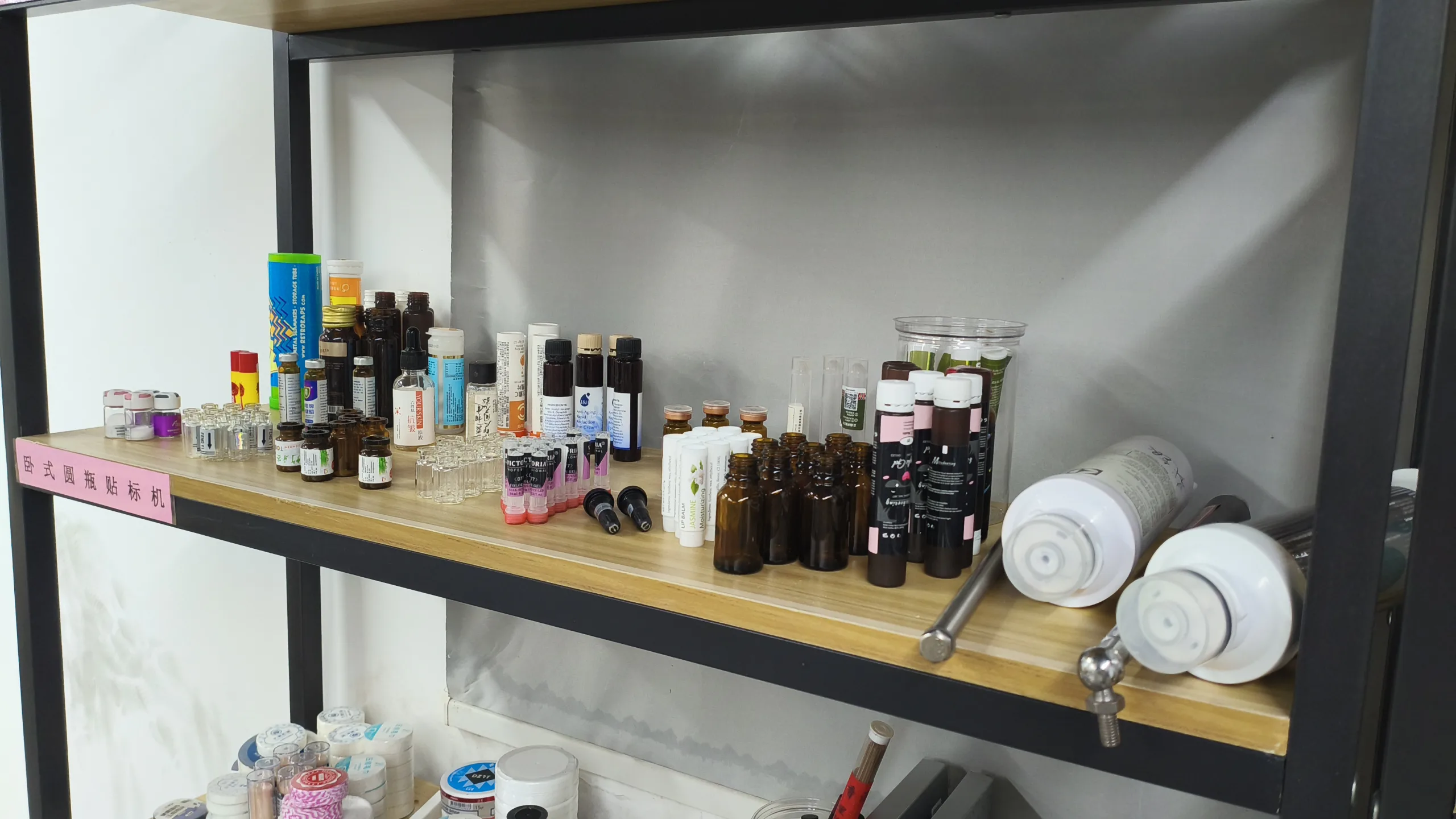 عرض العينات المُلصقة - وضع ملصقات على الأنابيب