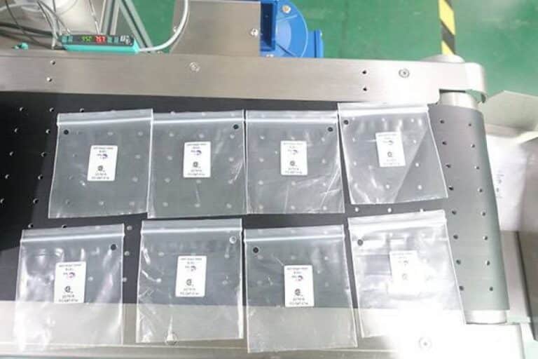 Labeled PE pouch with automatic labeling machine for flexible packaging line