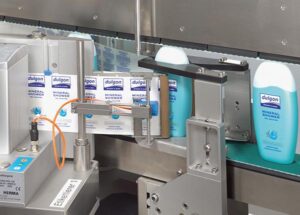 adhesive labeling machine for toiletries industry